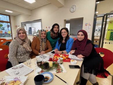 Wie ein Elternbildungsprogramm internationale Familien in der Schule integriert
