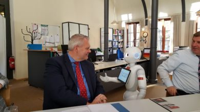 Künstliche Intelligenz: Wirtschaft will mehr Tempo