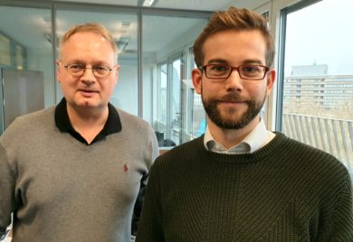 Pro & Contra: Muss die Politik ins Netz wandern?