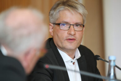 Wie politisch muss die Kirche sein? Expertenmeinungen gehen auseinander 