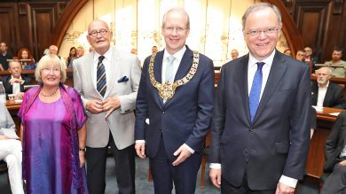 Hannovers ehemaliger Oberbürgermeister Herbert Schmalstieg feiert 80. Geburtstag