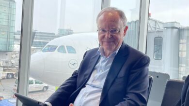 Ministerpräsident Stephan Weil informiert sich über Tourismus und Energie in Spanien