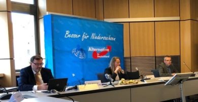 AfD begründet Klage gegen Verfassungsschutz
