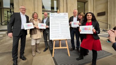 Wie Arbeitgeber in Niedersachsen HIV-positive Mitarbeiter vor Diskriminierung schützen wollen