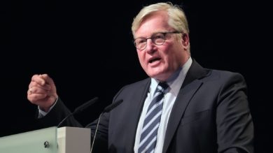 Althusmann für Vernetzung des Gesundheitsämter