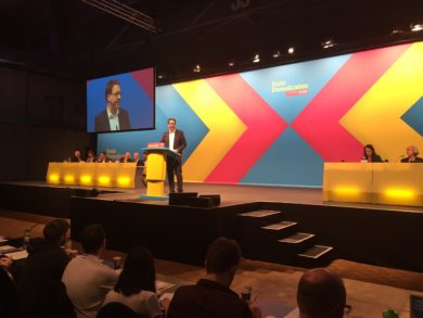 Soll es ein Recht auf Heimarbeit geben? In der FDP gehen die Meinungen auseinander