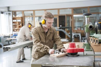 Kein Geld oder keine Nachfrage? Jobcenter und Caritas streiten über Jugendwerkstätten