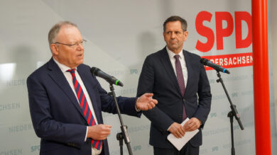 Stephan Weil tritt im Mai zurück – und will die Amtsgeschäfte an Olaf Lies übergeben