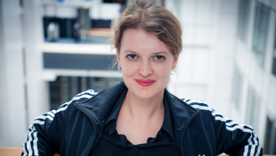 Daphne Weber aus Lüneburg will für die Linke ins Europaparlament