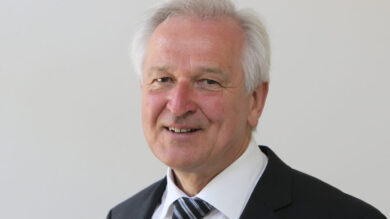 Ungewöhnliche Wahl: Prälat Felix Bernard verrät seinen Lieblingsartikel im Grundgesetz