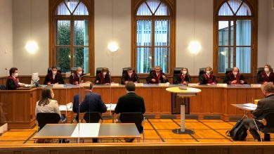 Gericht berät: Muss Lies seine Wolfspolitik offenlegen?
