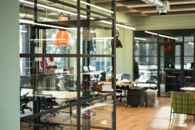 Sitzen Sie noch im Großraumbüro oder schon im „Open Space“?