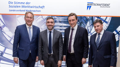 „Ein halber Andreas Scheuer“: Kuhle verteidigt Wahlrechtsreform beim Wirtschaftsrat