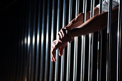 Ausreichend Lohn für Gefangene? Karlsruher Urteil beschäftigt Niedersachsens Justiz