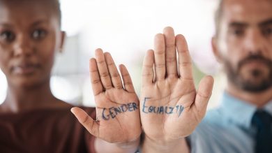 Kommentar: Der Frauentag muss auch Männersache sein!