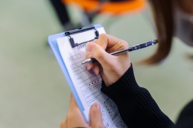 Datenschutzbeauftragte mahnt: Löschen Sie die Corona-Daten!