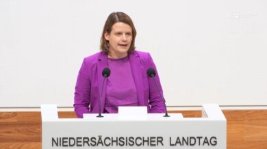Rot-Grün sucht Rückendeckung im Ringen um Milliarden für Schul-Digitalisierung