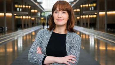 Heidi Reichinnek fordert allgemeinverbindliche Tarifverträge für den Einzelhandel