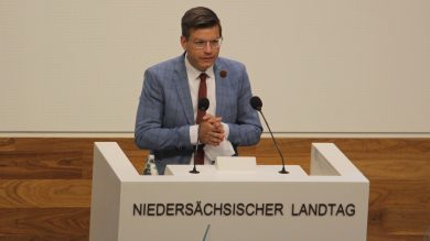 FDP-Bildungspolitiker warnt vor möglicher Anhebung der Klassenobergrenzen
