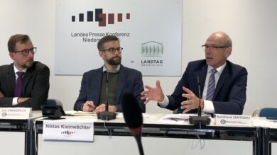 Geisterbus und Wolfskrankenwagen: Steuerzahlerbund klagt an