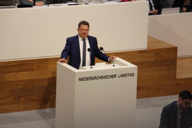 Engpässe in Kliniken: Sozialminister räumt Mängel in der Notfallversorgung ein