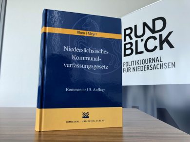 Landtagsjurist befürchtet Klagewelle gegen  neuen Paragrafen in der NKomVG