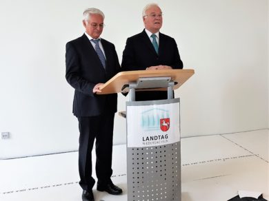 Hinrich Wilhelm Kopf soll wieder seinen Platz im neuen Landtag bekommen