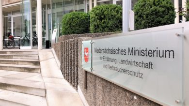 Für den Tierschutz: Otte-Kinast fordert noch mehr Kontrollen in den Schlachthöfen