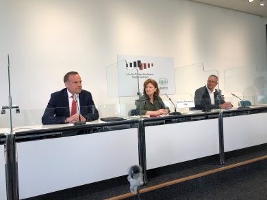 Beamtenbund sagt voraus: Online-Regeln erleiden zum Jahresende Schiffbruch