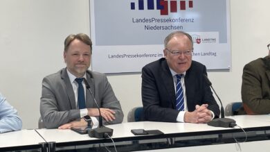 Rot-Grün bringt Fluthilfe auf den Weg – die CDU regt Medaille für Feuerwehr-Helfer an