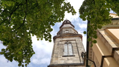 Kirche debattiert: Sollen sich Christen zum demokratischen Staat bekennen?