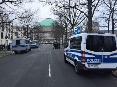 Warum die Polizei ihre Strategie vor AfD-Parteitagen verändern muss