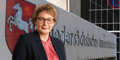 Behrens räumt ein: Auch Einreisende aus sicheren Herkunftsstaaten werden auf Kommunen verteilt
