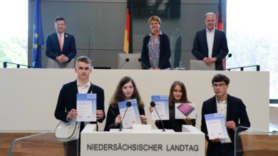 Wie der Landtag mit dem Glücksrad-Roulette erklärt wird