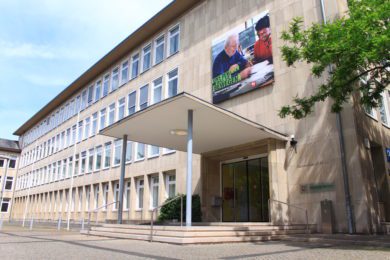Opposition und Steuerzahlerbund empört: „Ein beispielloser Fall von Verschwendung“