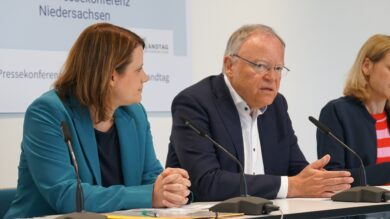 Rot-grüne Landesregierung zieht für sich eine positive Bilanz – außer beim Wohnungsbau