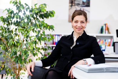 Uni-Präsidentin im Interview: Führen nur Männer Kriege, Frau Menzel-Riedl?
