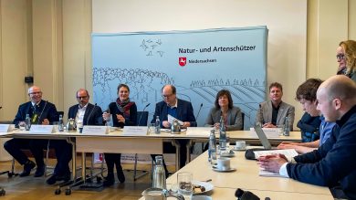 Landwirte und Naturschützer einig: Auf Pflanzenschutzmittel soll verzichtet werden