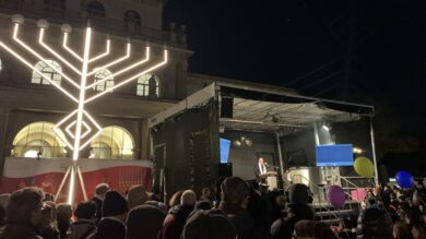 Chanukka sameach: Weil entzündet Leuchter in Hannover