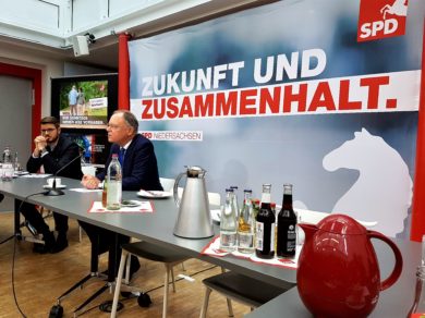 Eine Milliarde Überschuss 2017? Plötzlich ist der Finanzminister fast euphorisch