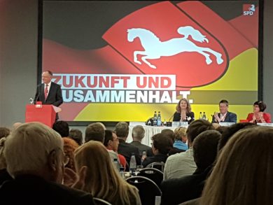 Ein Tabu ist gebrochen: Jetzt greift Stephan Weil seinen Herausforderer persönlich an