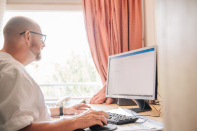 Bürokratie in der Pflege: „Digital“ zu sein, das bedeutet Mehrarbeit für die Leitung