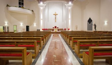 Kirchen-Konföderation bedauert abgesagte Gottesdienste