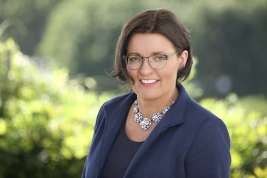 Landesfrauenrat gegen Fusion im Sozialministerium