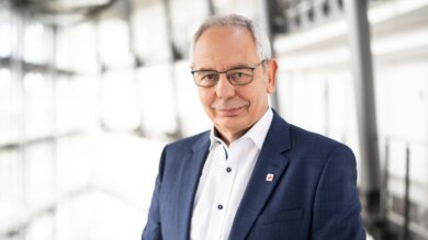 IGBCE-Chef Vassiliadis will mit Millionärssteuer die Infrastruktur und Industrie modernisieren