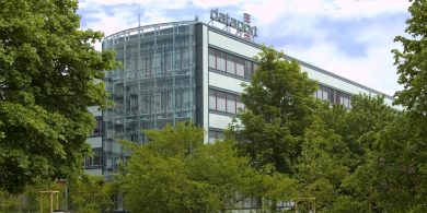 Wechsel des Betriebssystems: Hilbers verteidigt Mehraufwand für Finanzämter